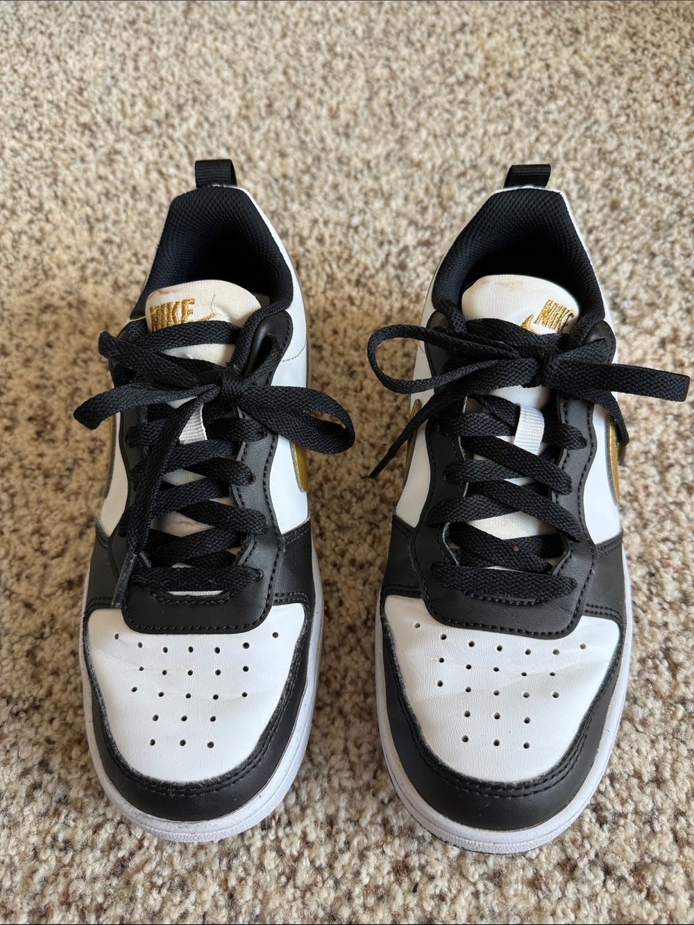 Nike Dunks - Picture 3 of 5